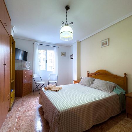 Rooms In Valencia Great Location In Shared Apartment Eksteriør bilde