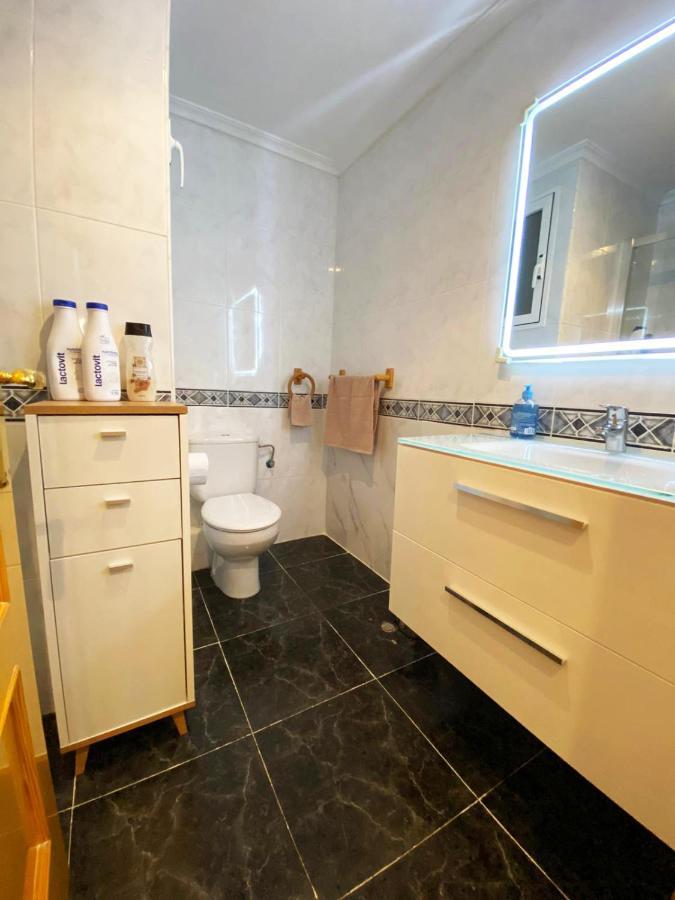 Rooms In Valencia Great Location In Shared Apartment Eksteriør bilde