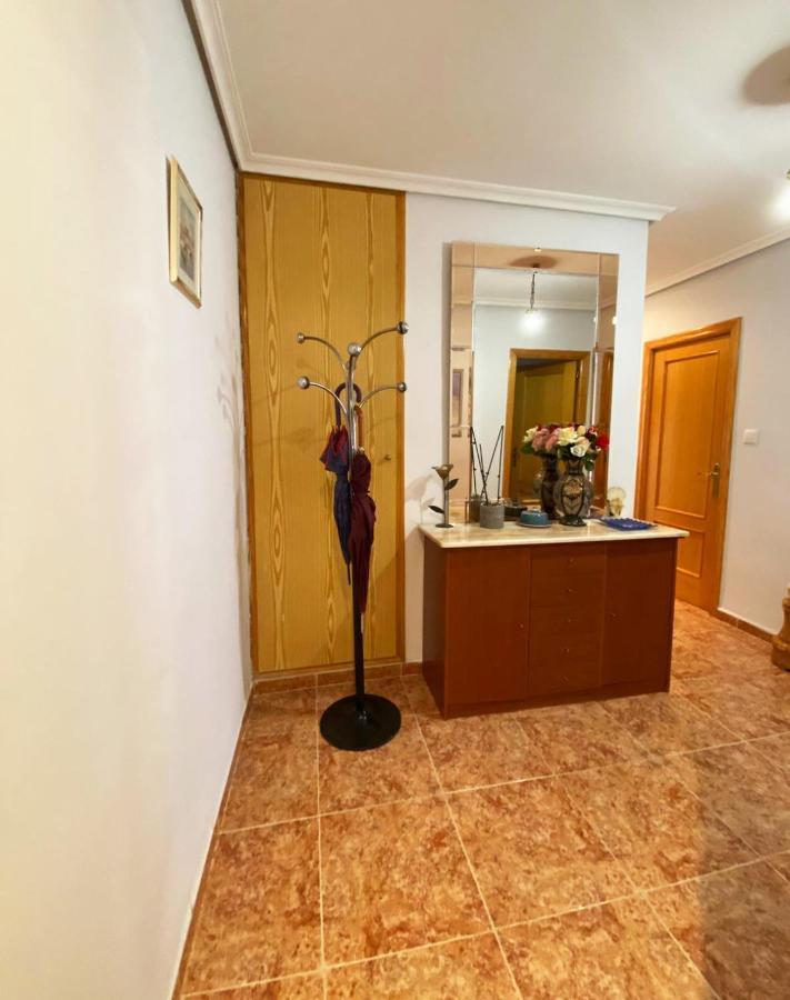 Rooms In Valencia Great Location In Shared Apartment Eksteriør bilde