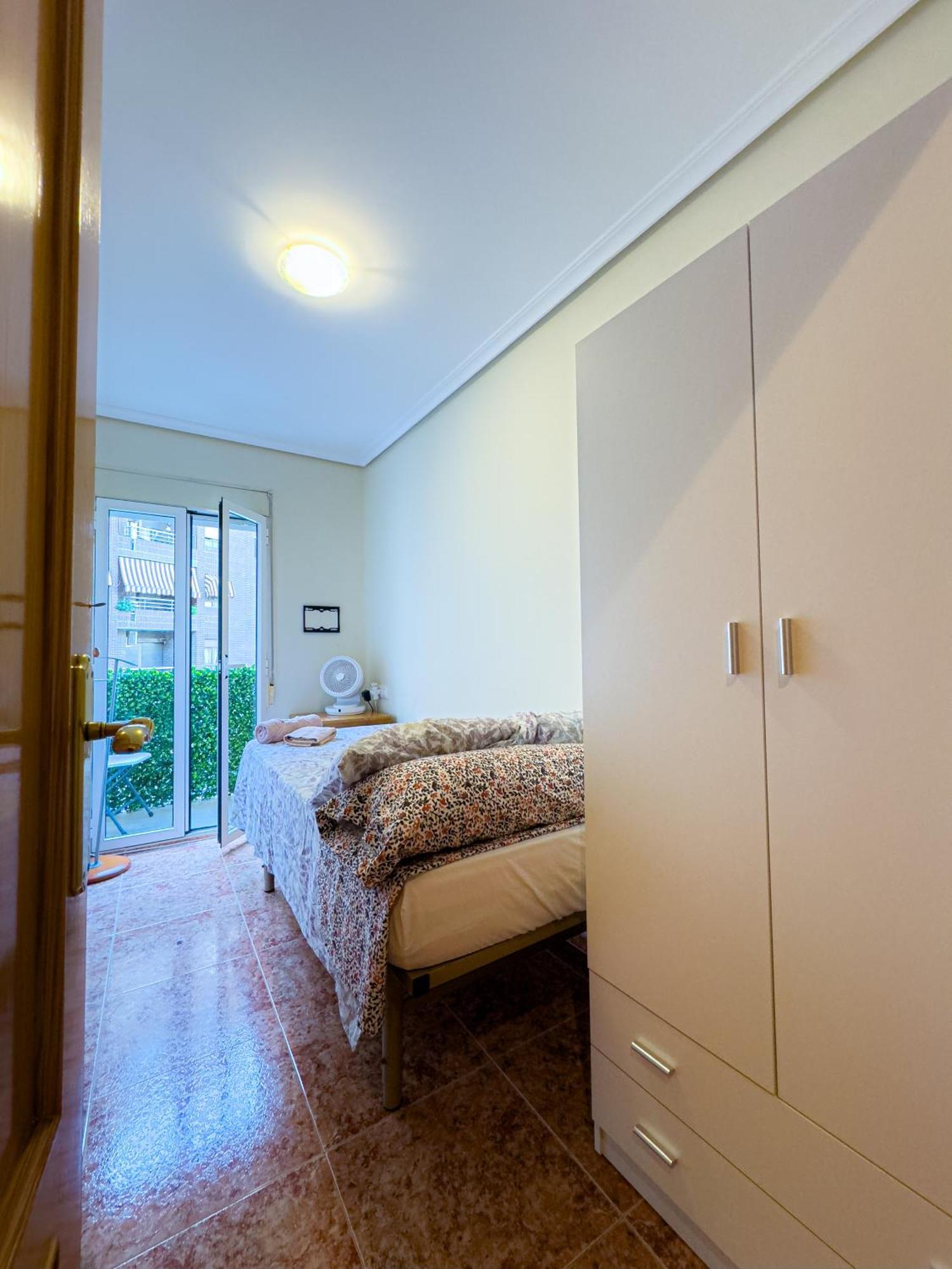 Rooms In Valencia Great Location In Shared Apartment Eksteriør bilde